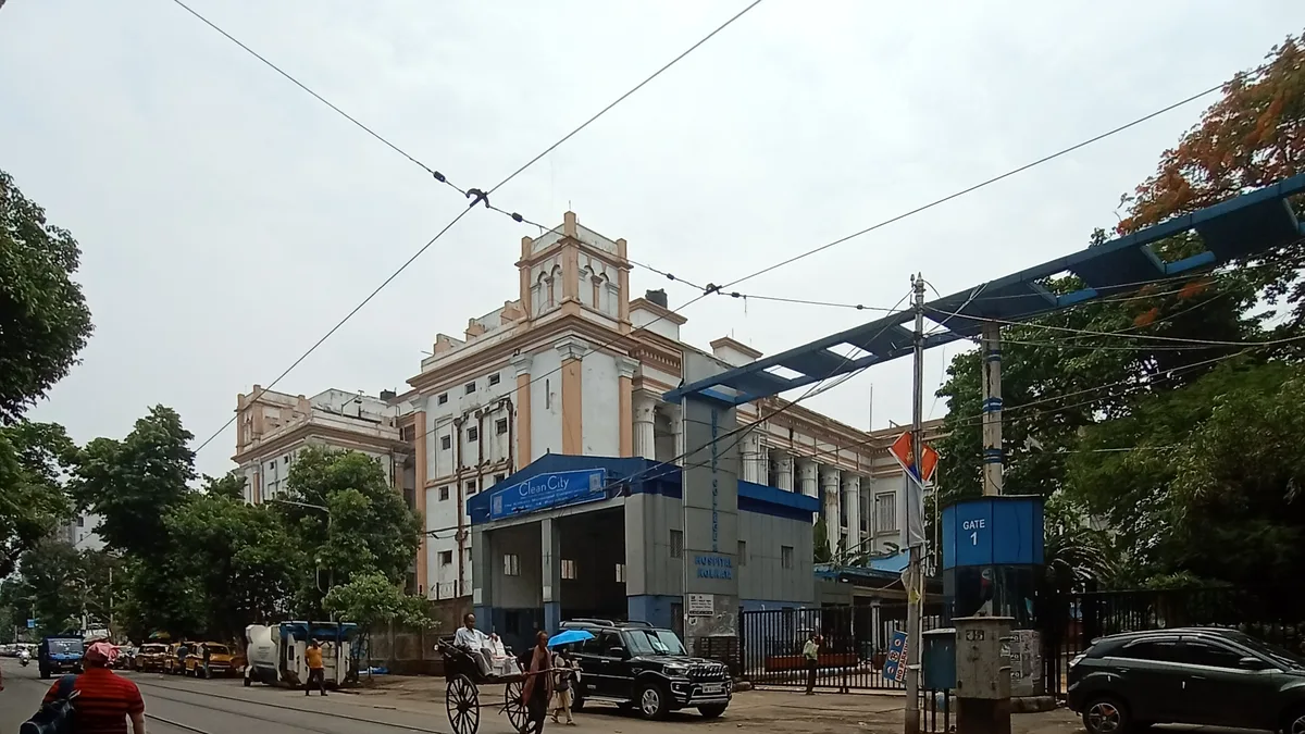 Gate No. 1 of the Kolkata Medical College and Hospital, Kolkata (representative image)